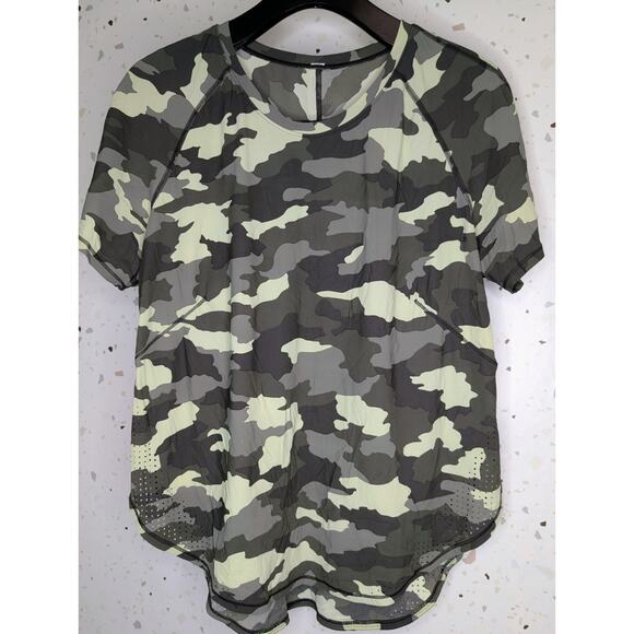 Lululemon UVP Camouflage Run Short Sleeve Shirt Size 8 EUC - Picture 2 of 8
